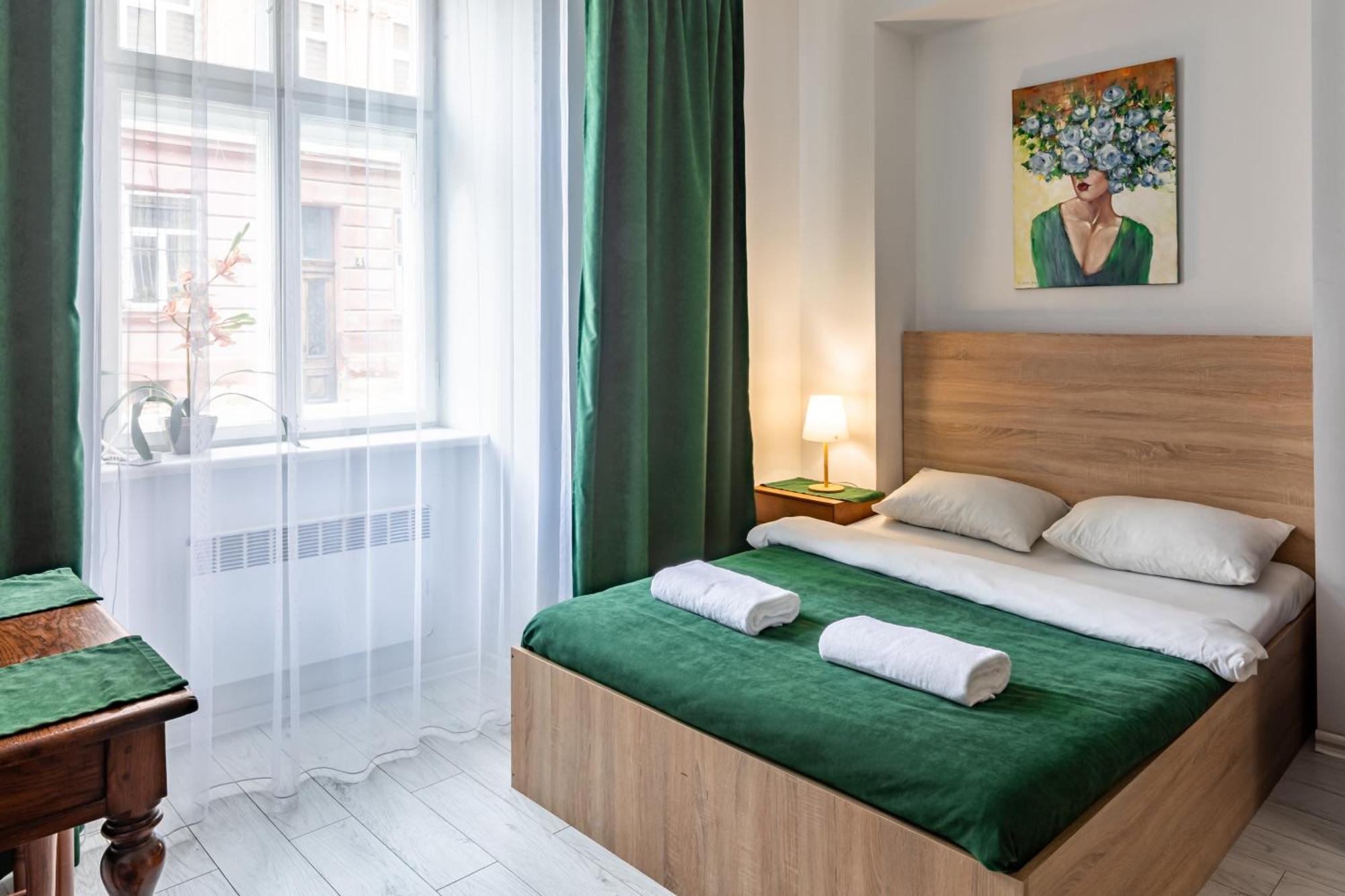 Apartment On Virmens'Ka Street Lviv Exterior photo